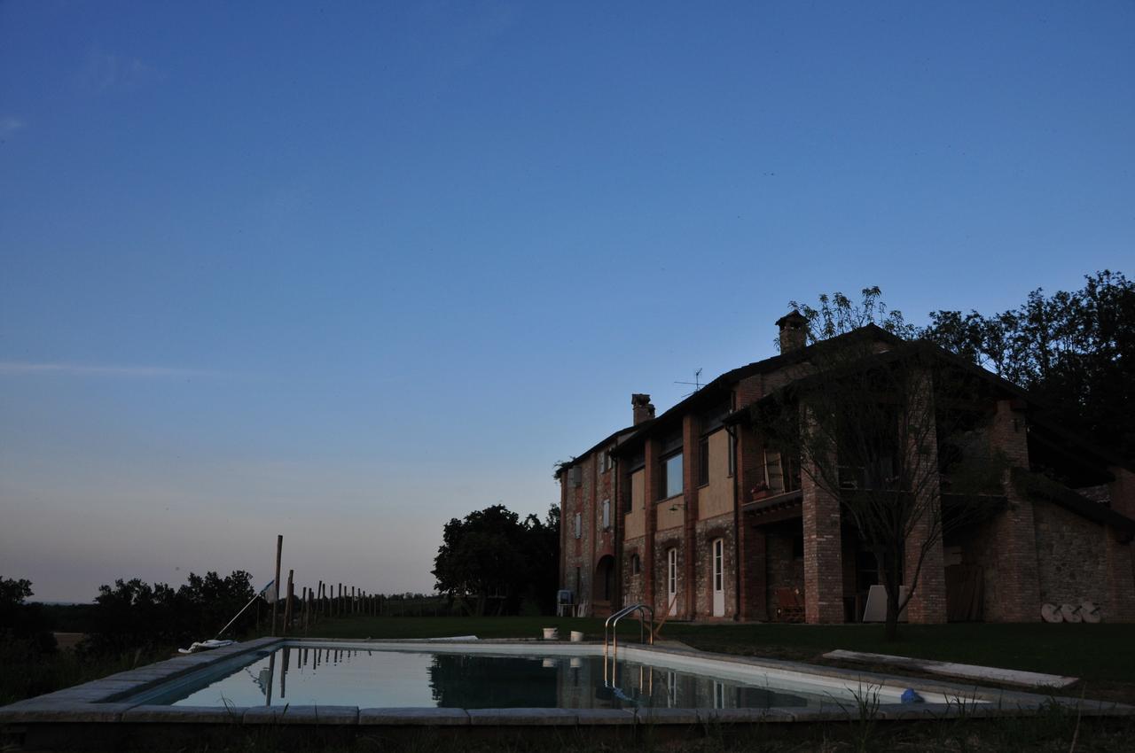 Bosco Dei Poveri Agazzano ภายนอก รูปภาพ